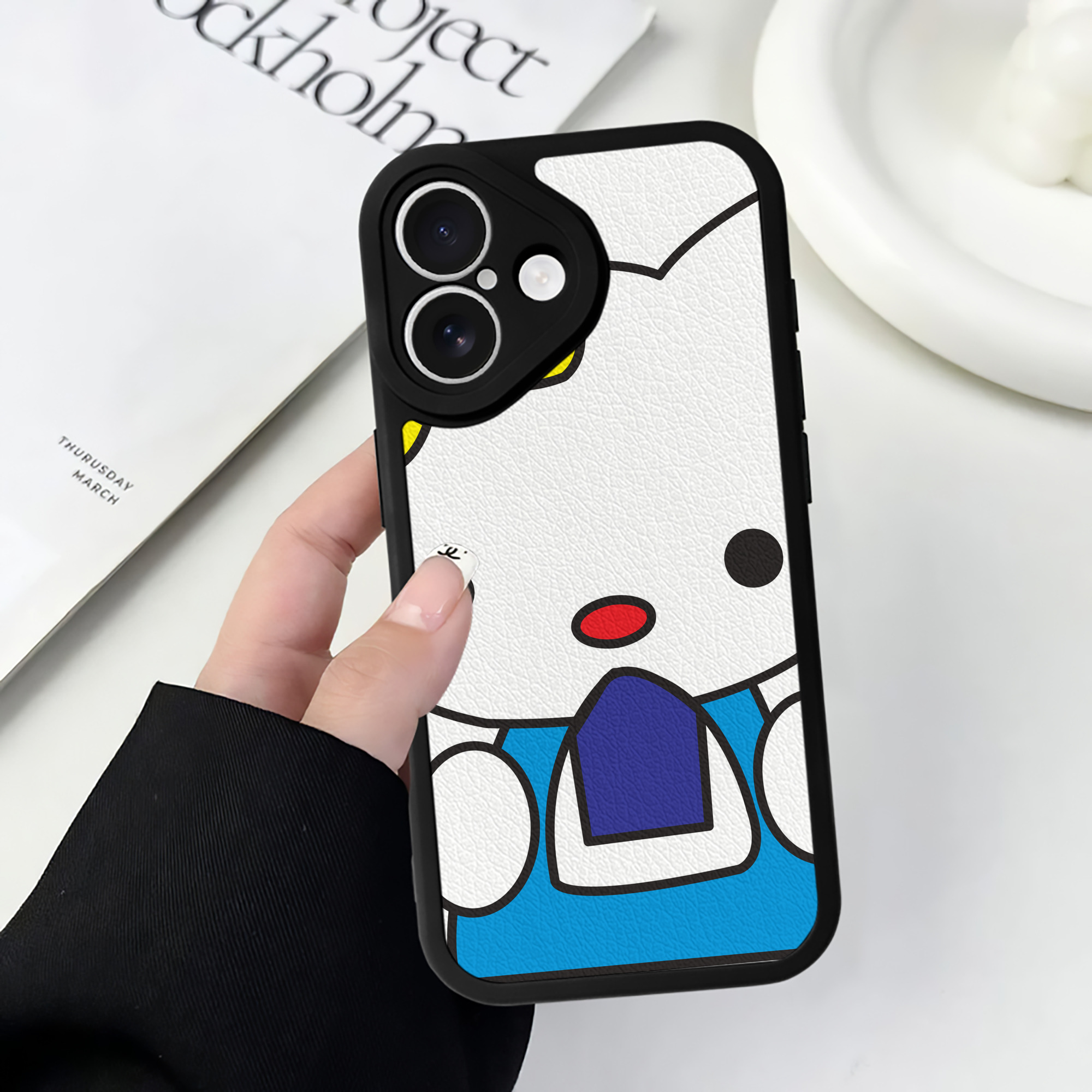 （画像用） Hello Kitty ハローキティ 【iPhone 16シリーズ対応】シリコンスマホケース（レザー調） 材質：シリコン
